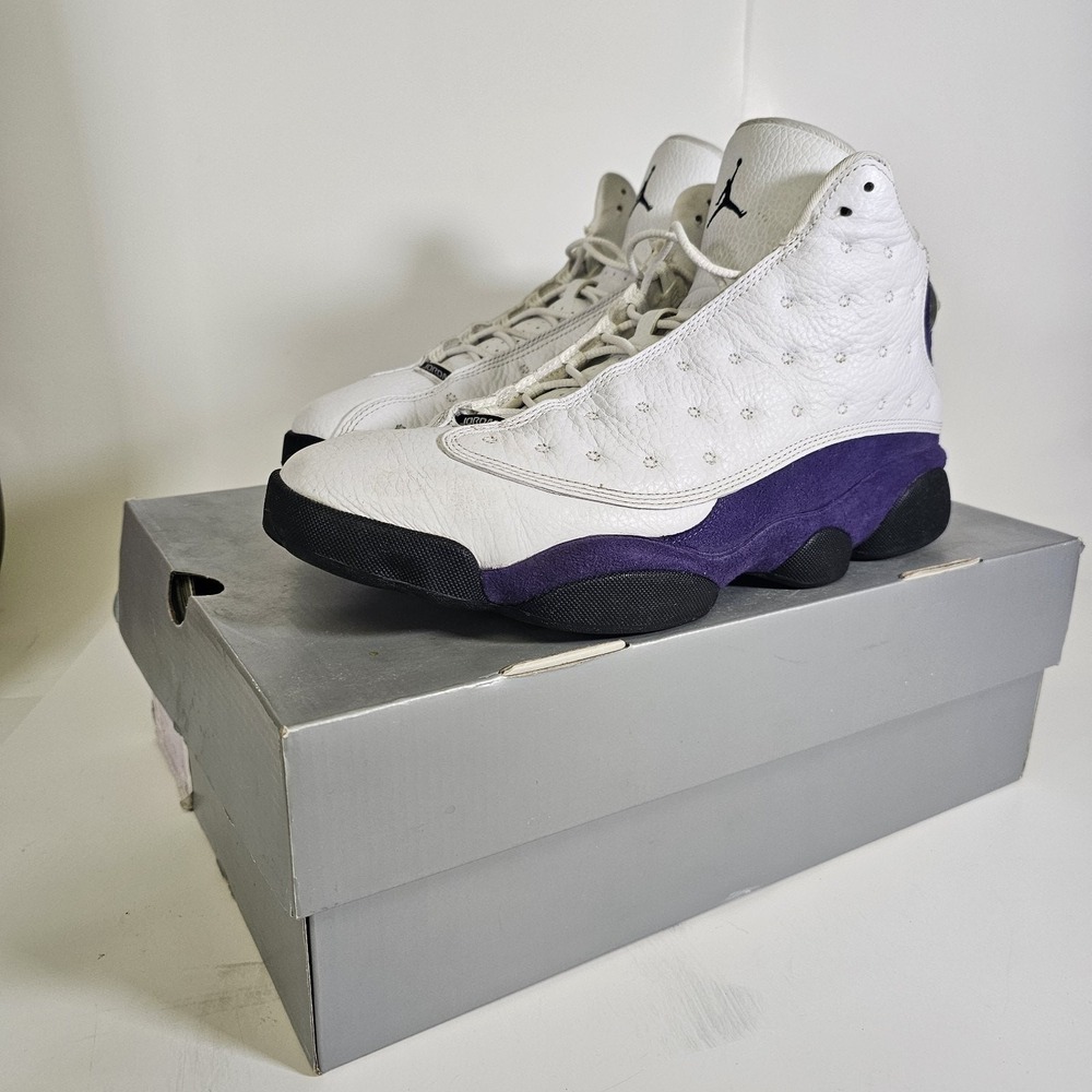 Air Jordan 13 Retro Lakers Purple Suede‎ Size 12
